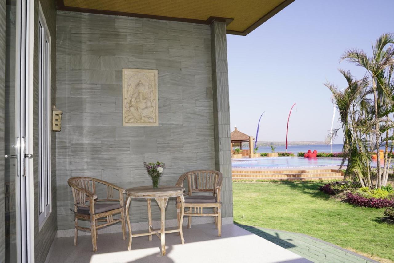 Seamount Hotel Amed Esterno foto