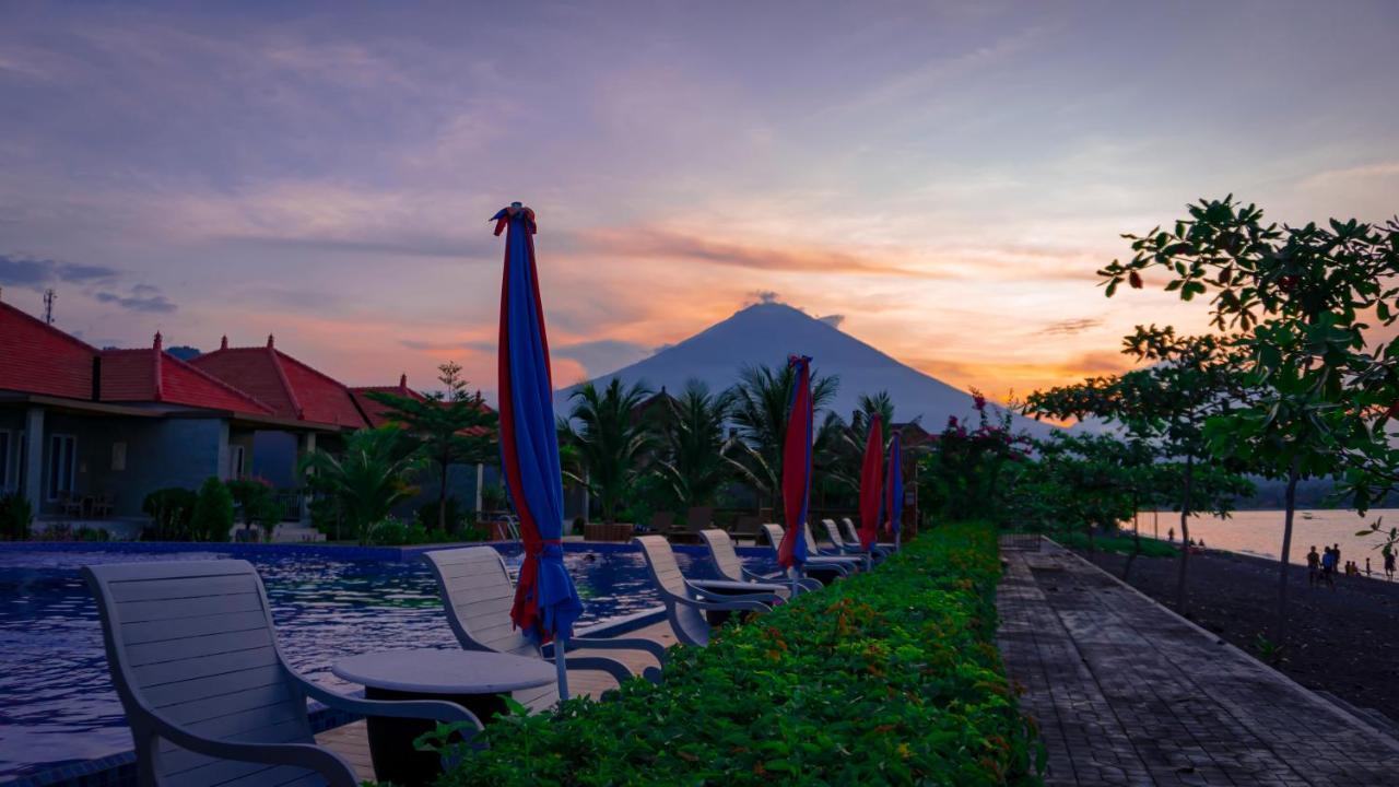 Seamount Hotel Amed Esterno foto