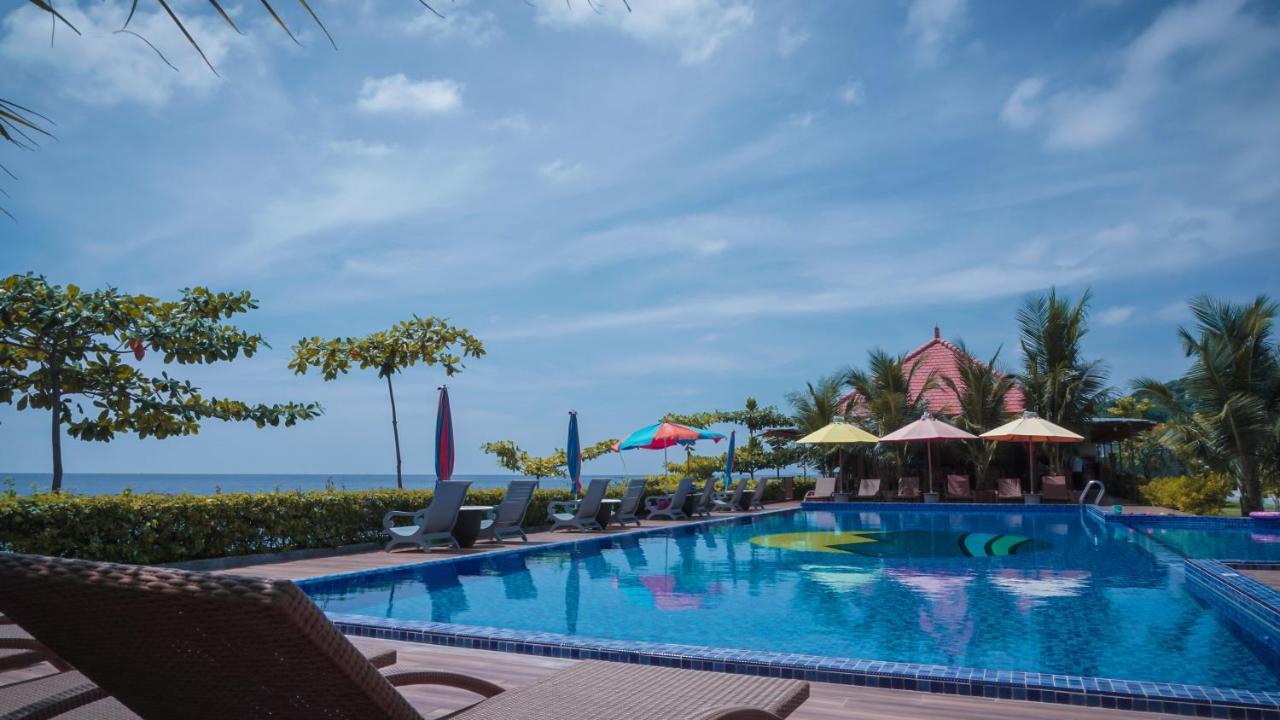 Seamount Hotel Amed Esterno foto