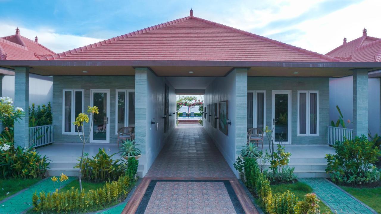 Seamount Hotel Amed Esterno foto